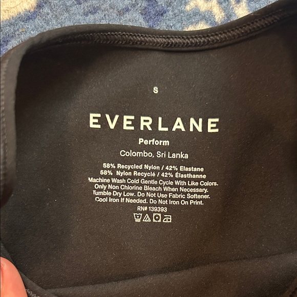 Everlane Perform Tanktop - Picture 3 of 4